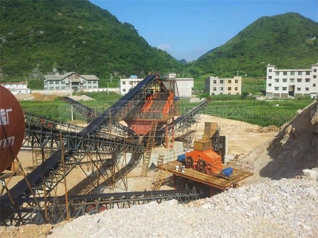 石英砂振動篩工作原理