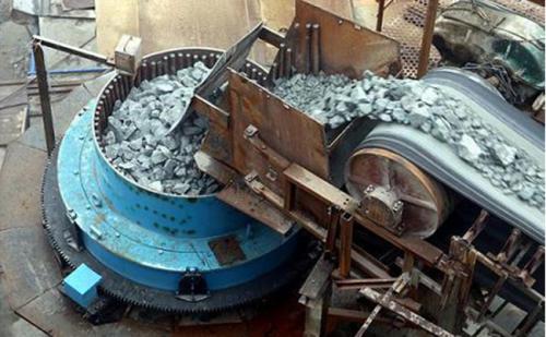 旋回式的石頭破碎機